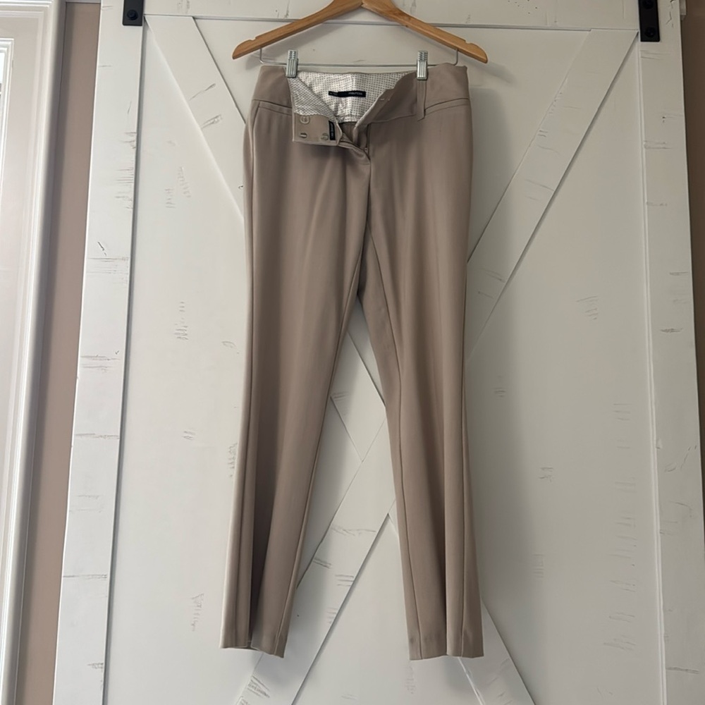 Women’s dress pants size 1/2 short  light tan